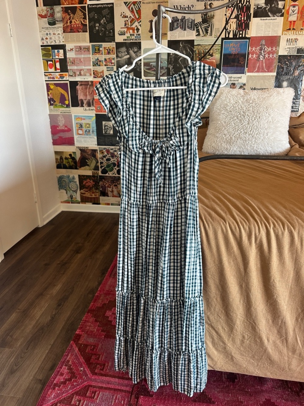 Universal Thread Dark Greeb and White Gingham Dress
